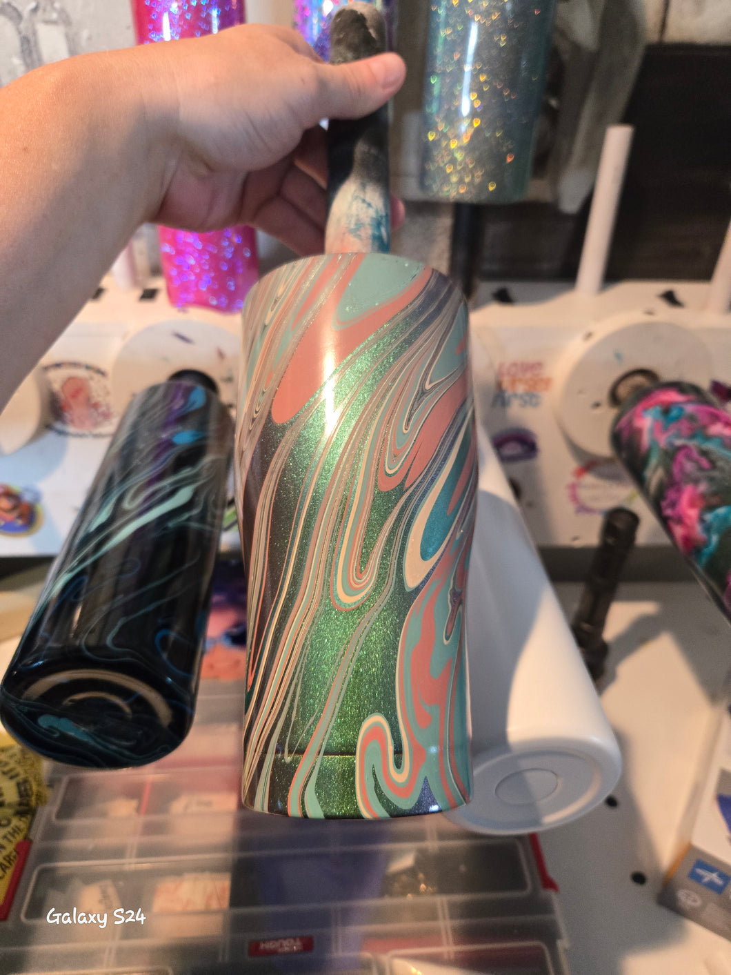20oz Curve - Kinda Green Kinda Pink hydrodip